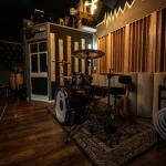 Side view of Gretsch drum kit in the Somni Studios Live Room.